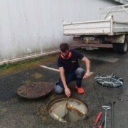 Détection d'une canalisation d'eaux usées.