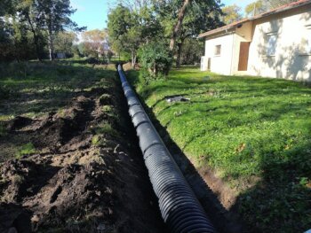 Busage d'un fossé sur la commune de Gaillac.