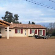 Réalisation d'un parking empierré de 400m² sur la commune de Técou dans le Tarn par l'entreprise M2 Diffusion.