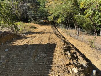Réalisation d'un chemin d'accès ainsi que d'un fossé d'environ 100m de longueur à Lavaur