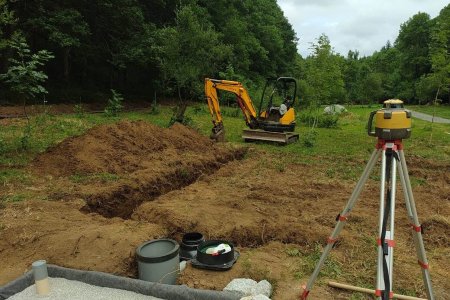 Travaux d'assainissement avec minipelle dans le Tarn